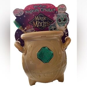 Magic Mixies Magical Cauldron Interactive Plush Toy